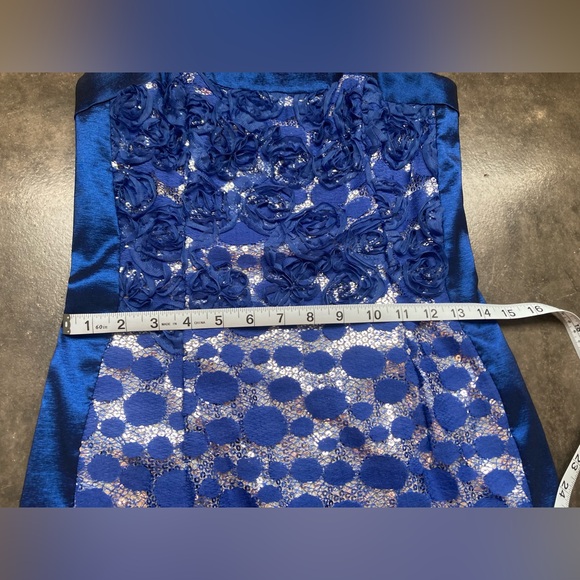 Jessica McClintock Junior’s Women’s Rose Seuqin Dress - SIZE 8 - Picture 11 of 13